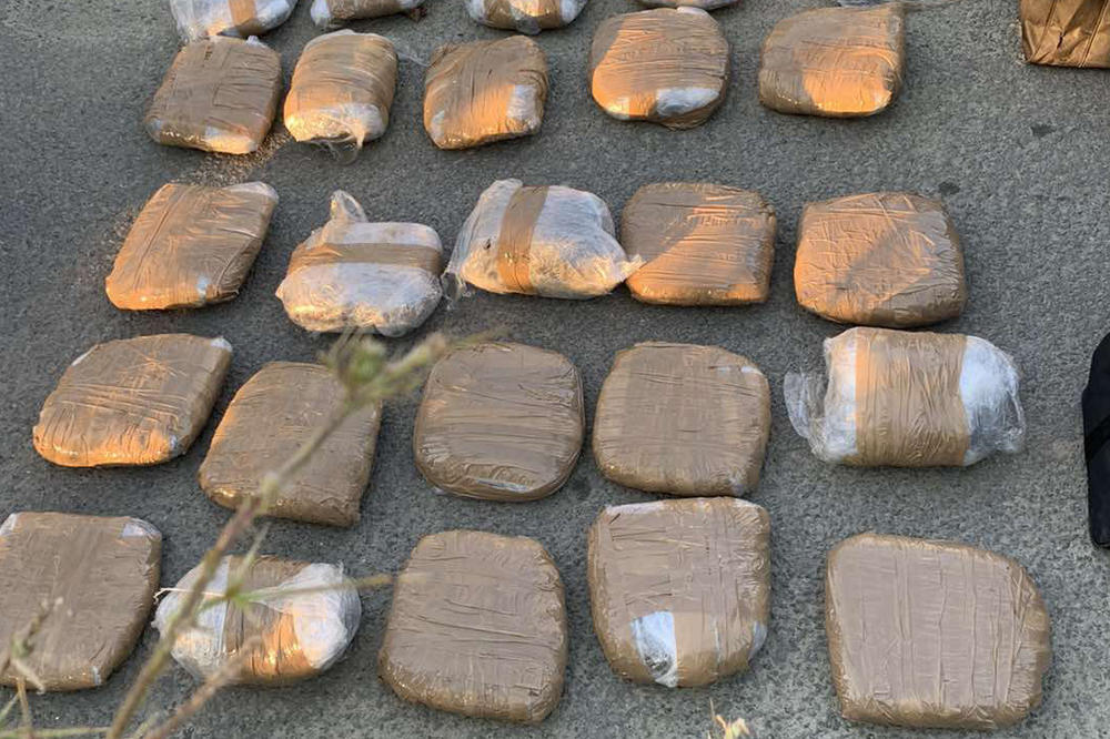 SPEKTAKULARNO HAPŠENJE! Vojnik i policajac rasturali drogu po Srbiji! Evo kako su i ušli u narko biznis
