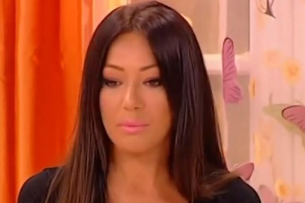 PORODICA JADRANKE BARJAKTAROVIĆ OČAJNA NAKON SKANDALA! Pevačica nema nameru da se IZVINI, sestra BESNA