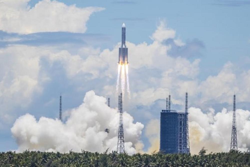PUTIN OSVAJA SVEMIR: Lansirana najveća raketa još od raspada SSSR – nova STRATEGIJA ruskog predsednika