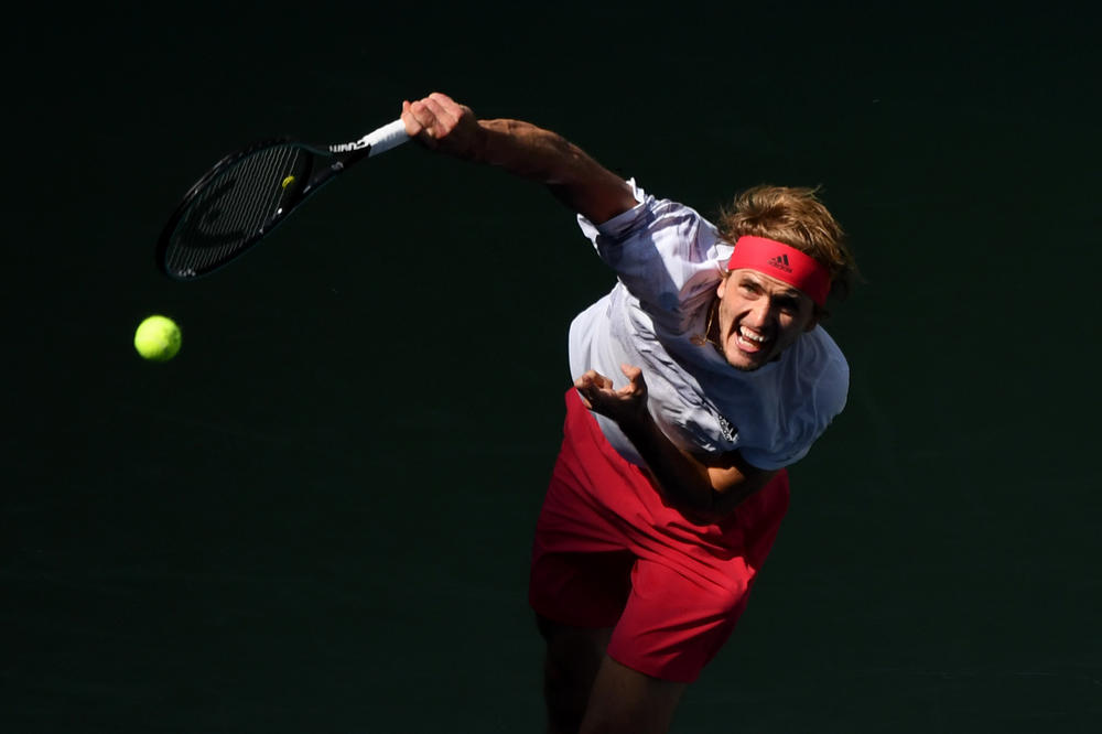 ZVEREV SE NERVIRAO JER SE ĆORIĆ ZNOJIO TOKOM MEČA, LUDEO I NA KOMENTATORA: Čoveče, preglasno pričaš! (FOTO)