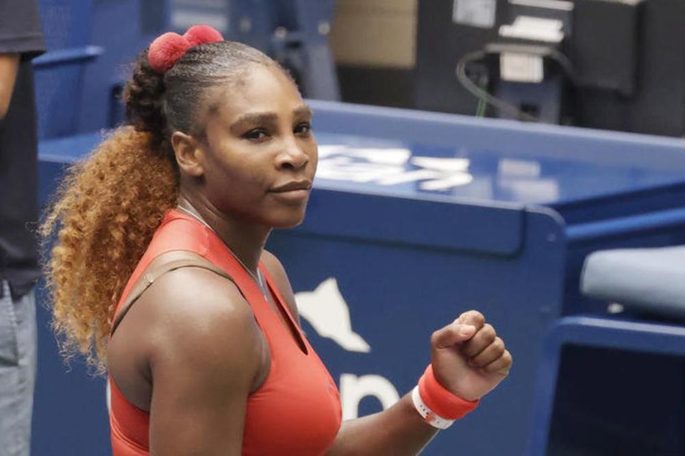 ŠOK NA US OPENU: Serena izgubila posle šest godina... Azarenka je konačno došla do finala!