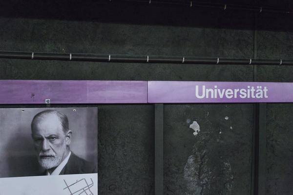 EVO KAKO DA PREPOZNATE GLUPE LJUDE: Najpoznatiji psihijatar na svetu je to otkrivao JEDNOM REČENICOM