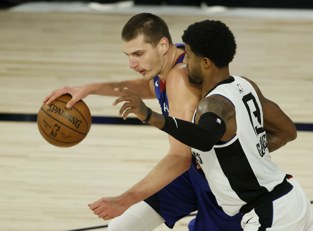 Duel Nikole Jokića i Pola Džordža