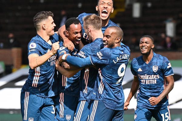 EVO ŠTA SE DESI KADA OSTAVIŠ MITRA NA KLUPI: Ovaj Arsenal može mnogo! (VIDEO)