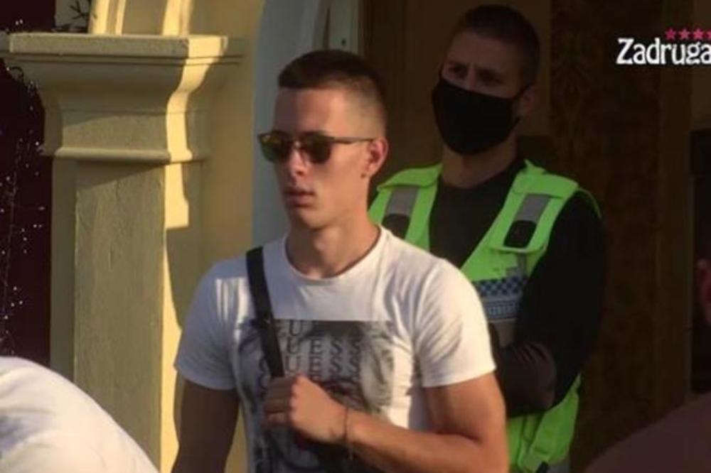 NAŠA PEVAČICA JE POKAZALA PENIS O KOM JE PRIČALA CELA SRBIJA! Sada se oglasio i ON pa otkrio PRAVU ISTINU!