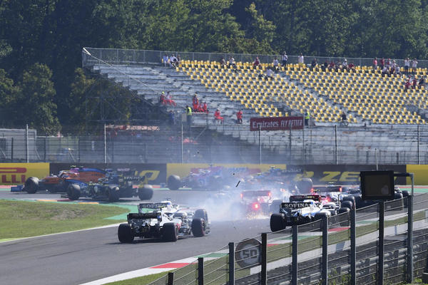 KORONA UŠLA I U FORMULU 1: Zaražen pilot Meklarena!