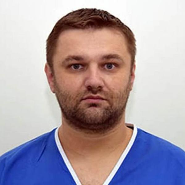 UMRO DOKTOR MARKO PEKIJA: Borio se sa koronom više od mesec dana!