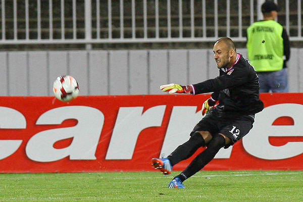 (UZNEMIRUJUĆE) PUKLA GLAVA BIVŠEG GOLMANA VOJVODINE: Kipti krv na sve strane, nikako ne ulazite ako ste osetljivi!