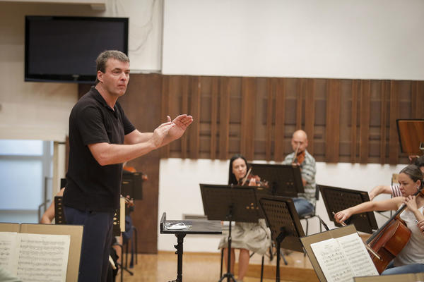 PONOVO RADI FILHARMONIJA! Gabrijel Felc i Beogradska filharmonija ponovo na okupu