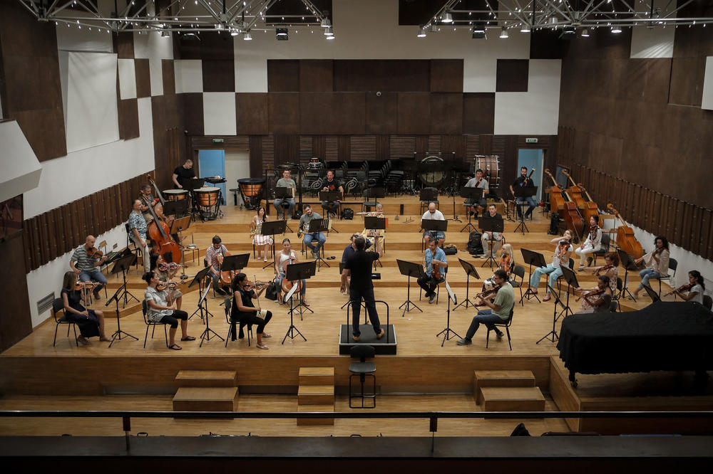 PLJUŠTE NAGRADE ZA KAMPANJE BEOGRADSKE FILHARMONIJE: Pronašla je put do publike i u ovim uslovima!