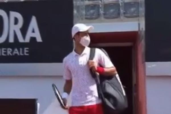 ČIM JE NOLE KROČIO NA TEREN, SUDIJA JE IMAO ZAMERKU: Odmah je pokazao da ima pik na njega! (FOTO)