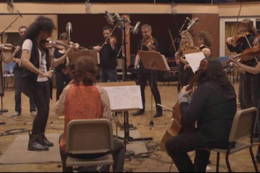 NAŠ POZNATI MUZIČAR ZARAŽEN KORONOM! Potresen rezultatima testa poslao dirljivu poruku!