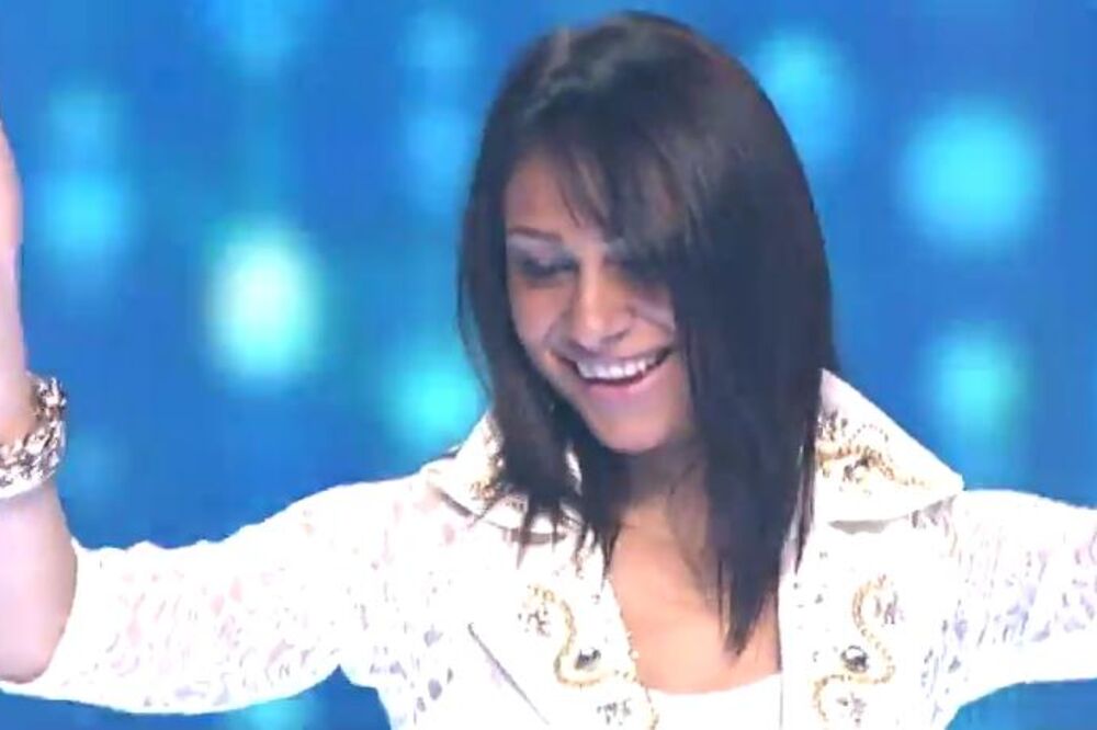 PEVAČICA KOJOJ SU NUDILI SLAVU U ZAMENU ZA TELO OTKRIVA TAJNE ESTRADE: Umešane i starije kolege, PUKLA HILJADE EVRA