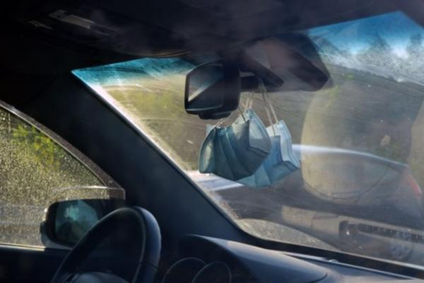 "LJUDI, POMAGAJTE, PRIJATELJU JE ISPRAN MOZAK TEORIJAMA ZAVERE" Srbin traži pomoć, ne zna kako da mu pomogne