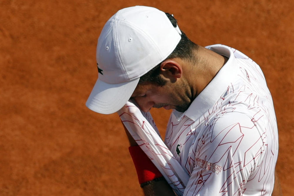 ĐOKOVIĆ ULETEO U RASPRAVU SA SUDIJOM: Srbin pokraden u Rimu, nije mogao da veruje šta mu rade!