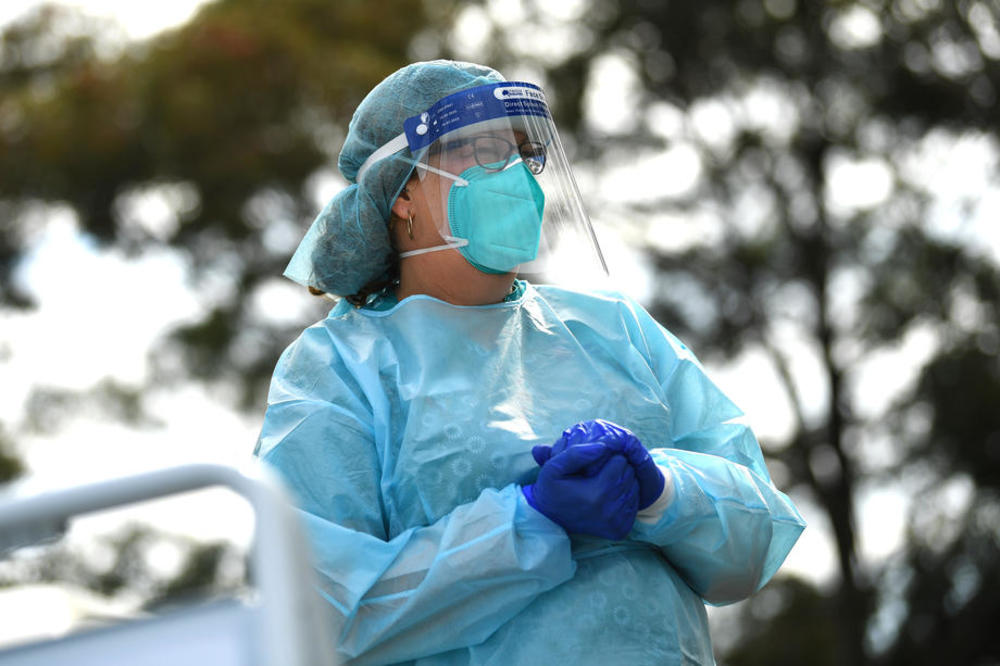 JOŠ 2.800 ZARAŽENIH, UMRLA 21 OSOBA: Na respiratorima zbog korone 108 ljudi