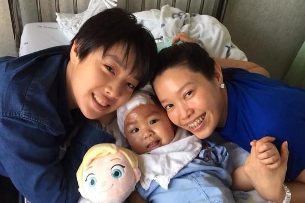 ZALEDILI ĆERKU UMRLU OD RAKA: Ne gube nadu, veruju da će se desiti OVO (VIDEO)