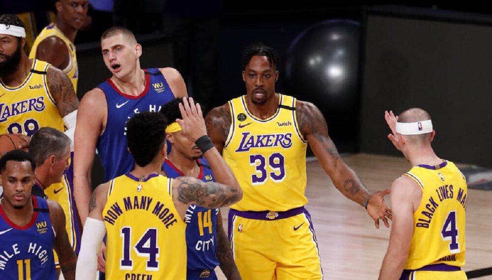 Nikola Jokić i Dvajt Hauard na utakmici Los Anđeles Lejkersa i Denver Nagetsa