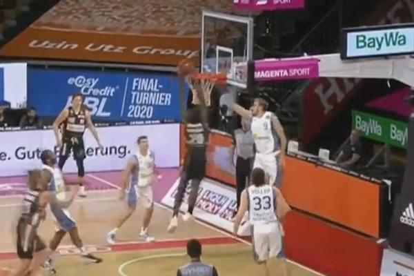 NAJNOVIJA VEST: Zvezda pred potpisom još jednog Amerikanca - stiže Oklahomin pik sa NBA drafta! (VIDEO)