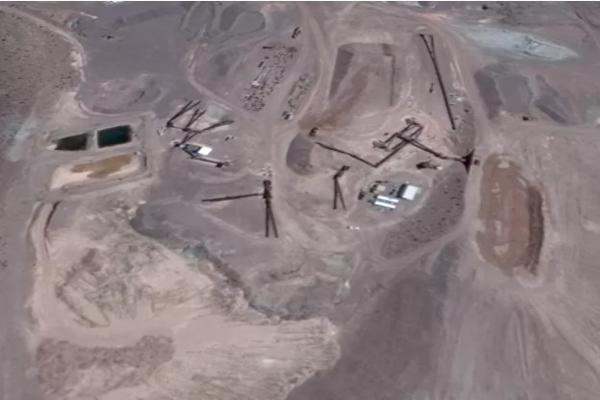 LOVAC NA NLO TVRDI DA JE PRIMETIO VANZEMALJSKOG ROBOTA! Napravio je i njegov snimak! (FOTO)