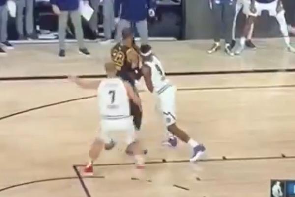 NIJE PLAMLI KRIVAC ZA PORAZ DENVERA, OVAJ ČOVEK JE SVE ZAKUVAO! Stravična greška Jokićevog saigrača! (VIDEO)