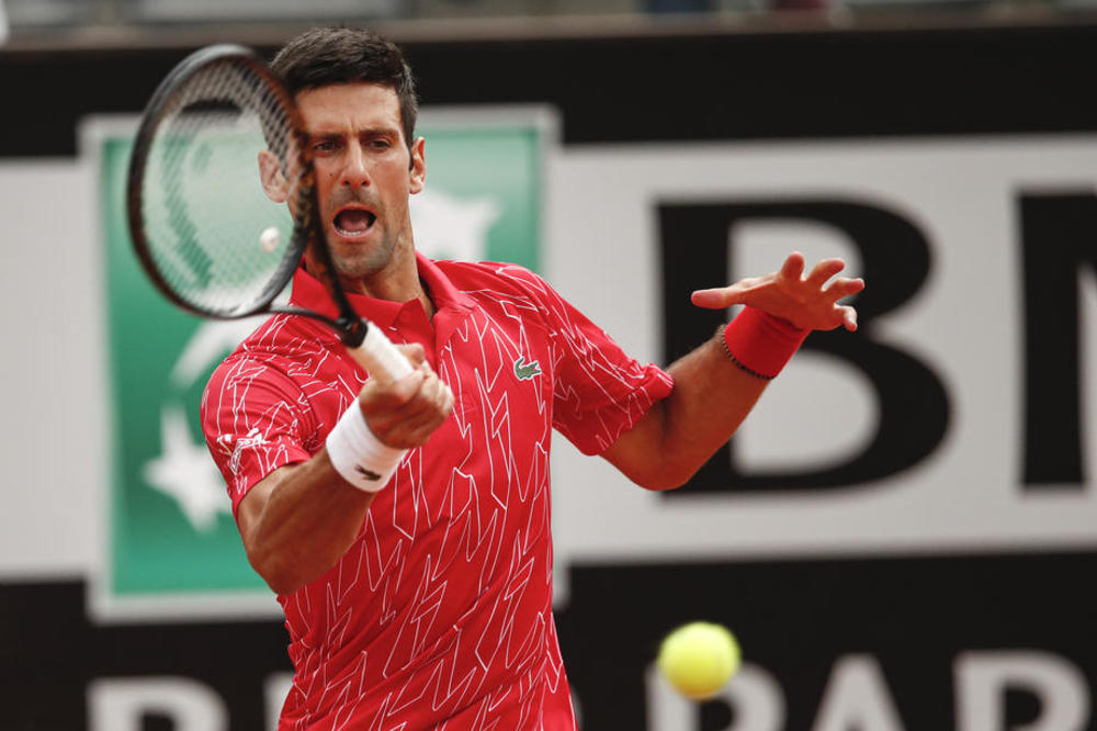 NOVAK ĐOKOVIĆ ODABRAO OPREMU ZA AUSTRALIJAN OPEN: U ovome će braniti trofej u Melburnu! (FOTO)