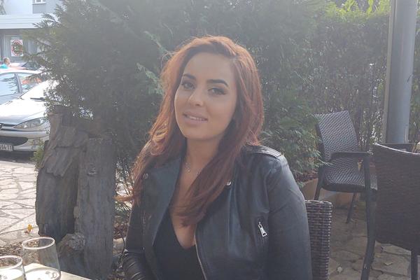 TO NIJE TETKA KOJU ZNAM, BILA MI JE KAO DRUGA MAJKA! Bilja Sečivanović na svadbu nije pozvala svoju bratanicu