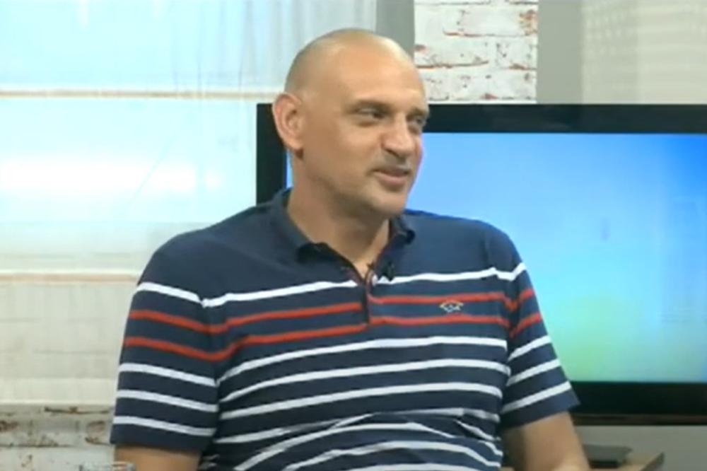 SKANDAL U NIŠU: Trener Radničkog šutnuo igrača usred utakmice!