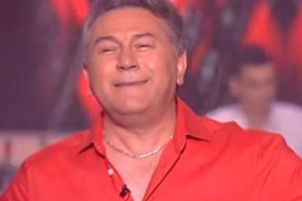 HALIDU UBILI OCA, DOK NJEGA POLICIJA GONI, TUŽNA PRIČA POGODILA SVE! Ovo je najgori trenutak za pevača