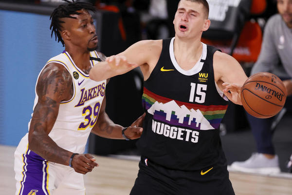 I JOKIĆU JE PREKIPELO VIŠE: Istresao se na saigraču zbog gluposti koju je napravio, trener Meloun samo pognuo glavu