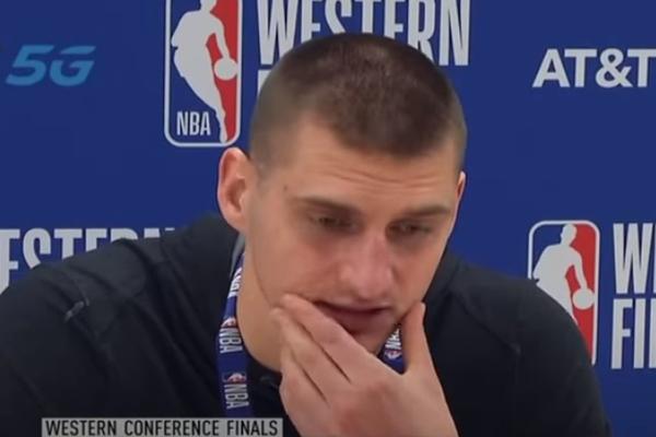 JOKIĆ SLOMLJEN POSLE NOVOG PORAZA: Izbegavao je da odgovori na pitanja o suđenju i faulovima!