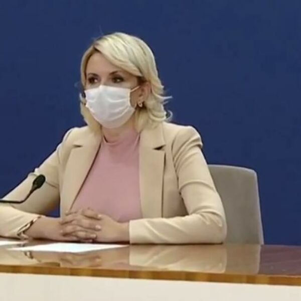 DOKTORKA DARIJA SE HITNO OGLASILA! Tiče se korone u školama
