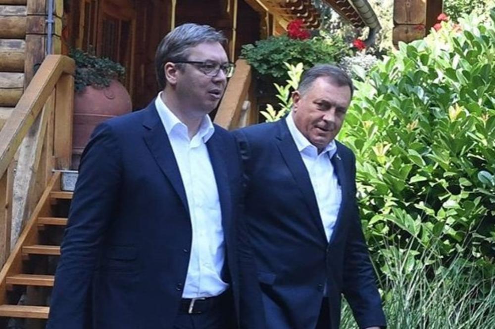 Vučić i Dodik: Stručnjaci iz RS će raditi na pisanju udžbenika iz srpskog, istorije i geografije!