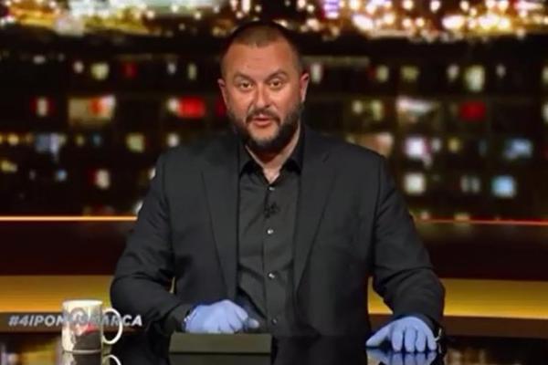 SRPSKI LEKAR URNISAO IVANA IVANOVIĆA: Nabeđen je, zaražuje brdo, a ja pregledam godišnje "samo" 14.000 mališana!