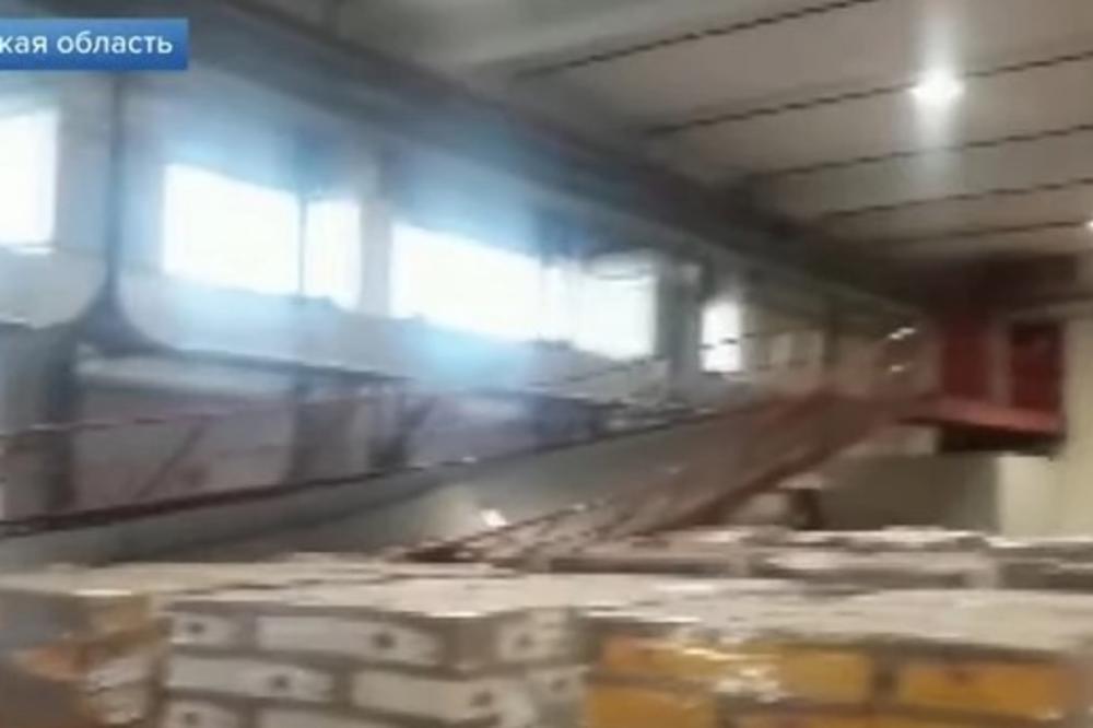 INCIDENT KOD MOSKVE Srušio se nadzemni pešački prelaz, povređeno više od 50 ljudi (VIDEO)