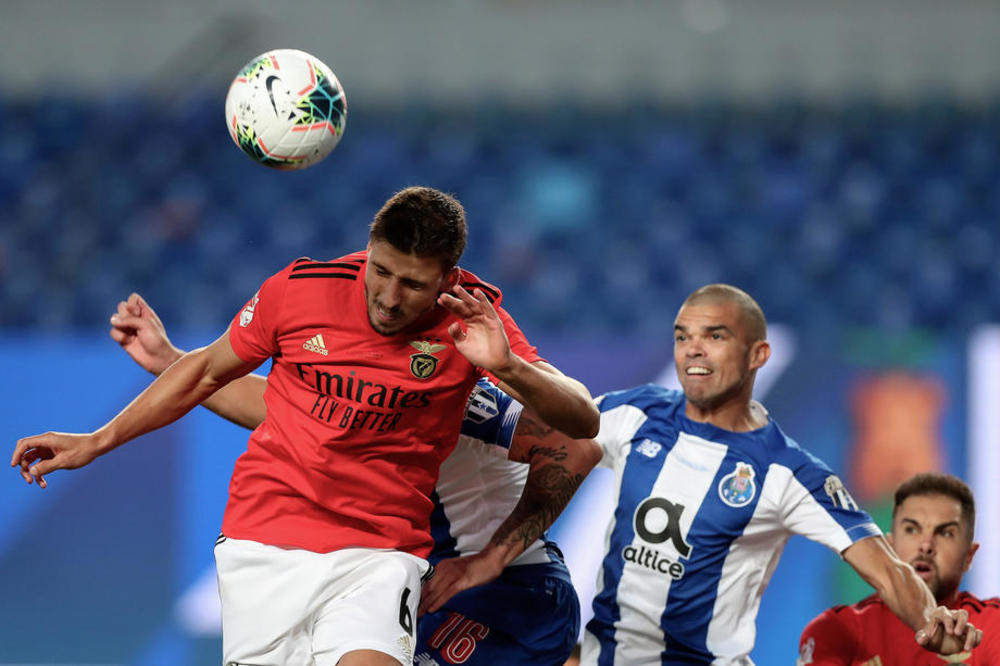 GVARDIOLA KONAČNO DOVEO ŠTOPERA: Platio ga 68.000.000 evra i dao Otamendija!