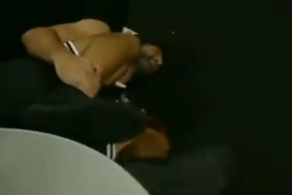 TEŠKA POVREDA TEODOSIĆA: Proklizao, pao i počeo da se previja od bolova! A ništa se ne bi desilo da je samo dao koš