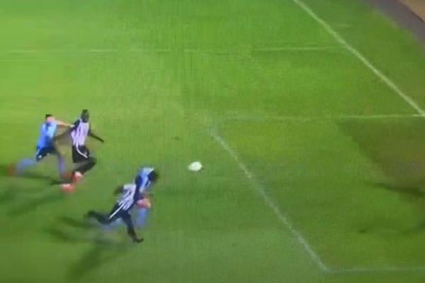 BIZARAN AUTOGOL ZA RADOST PARTIZANOVCA: Tomović kao rasan napadač pogodio sopstvenu mrežu! (VIDEO)