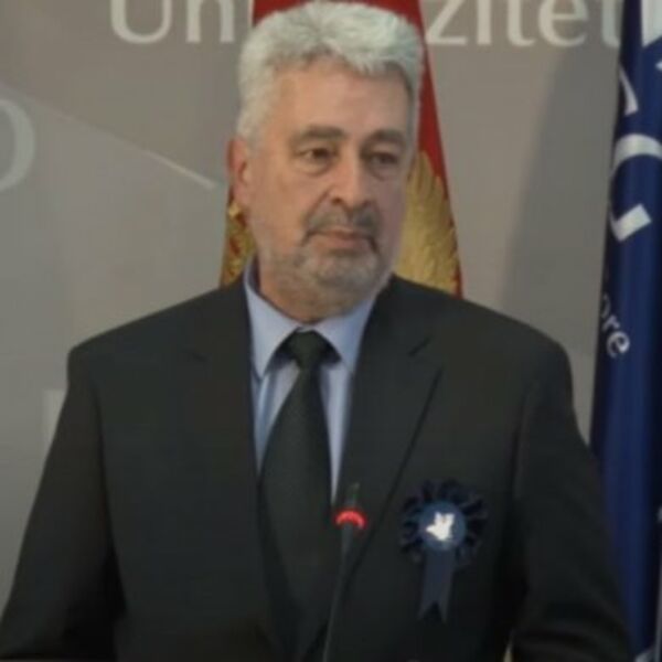 AKO IMATE VERU, NEĆETE SE ZARAZITI PRIĆEŠĆEM: Krivokapić rekao da je imao koronu, a da nije ni ZNAO!