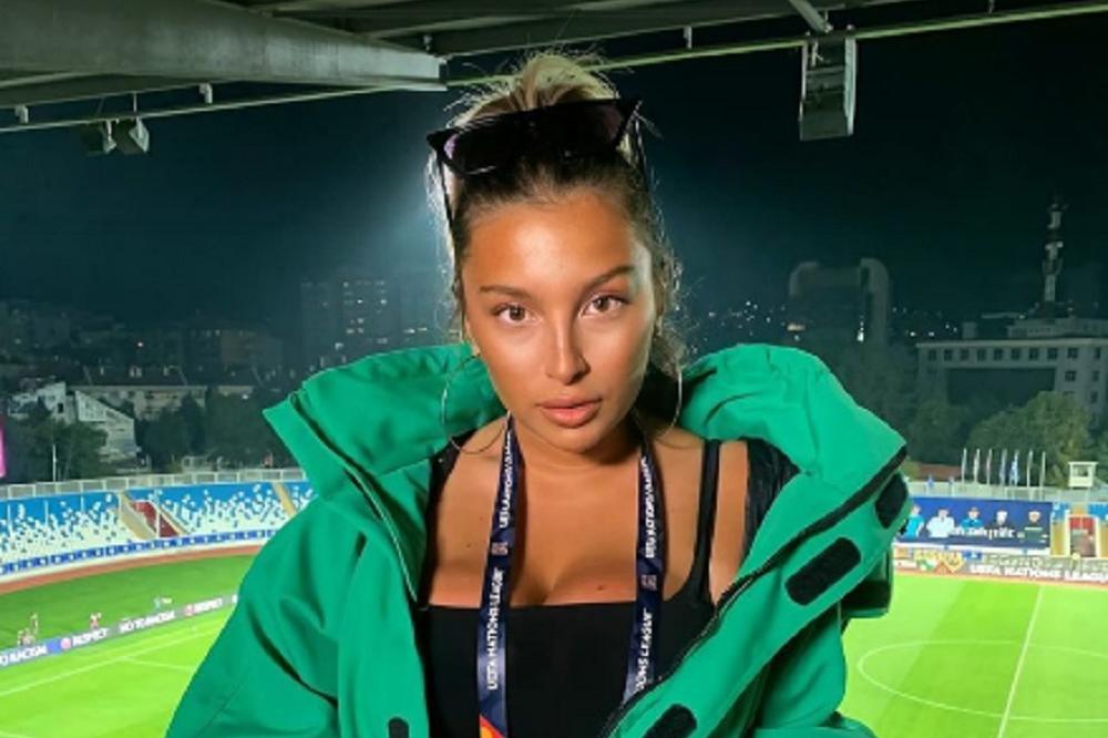 ALBANCI S KOSOVA SE HVALE: Naša Elmira je najvrelija sportska novinarka na Balkanu! Grudi su joj nadrealne! (FOTO)