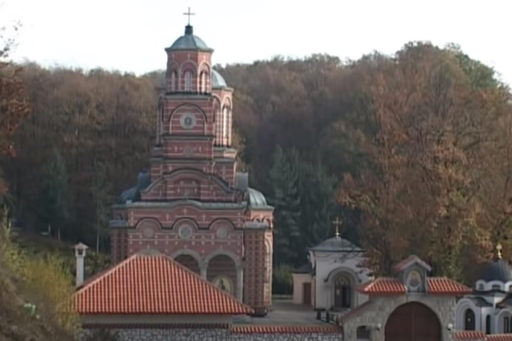 BOGORODICA SE UKAZALA DEVOJČICI (13) I POKAZALA JOJ MESTO LEKOVITOG IZVORA: Na njemu se danas mnogi Srbi ISCELJUJU