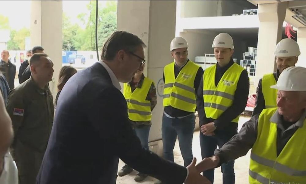 Aleksandar Vučić sa radnicima 