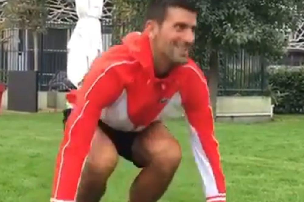 ĐOKOVIĆ SPROVEO UZEMLJENJE NA ROLAN GAROSU: Izuo se posle treninga i objasnio zašto ja važno ovo raditi!