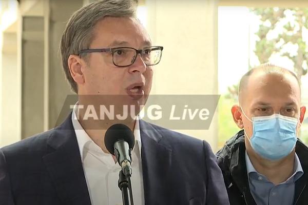 VUČIĆ: MI FINANSIRAMO ŠKOLE NA KIM, A PRIŠTINA ZABRANJUJE ŠARČEVIĆU ULAZAK NA KOSOVO! To je samo znak slabosti