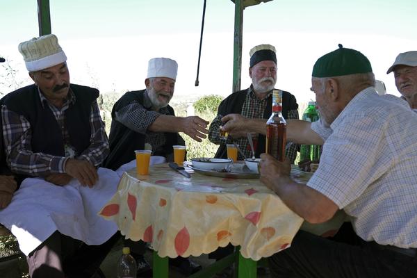 STEFAN MALEŠEVIĆ SNIMA NOVI DOKUMENTARNI FILM o severnomakedonskim dervišima