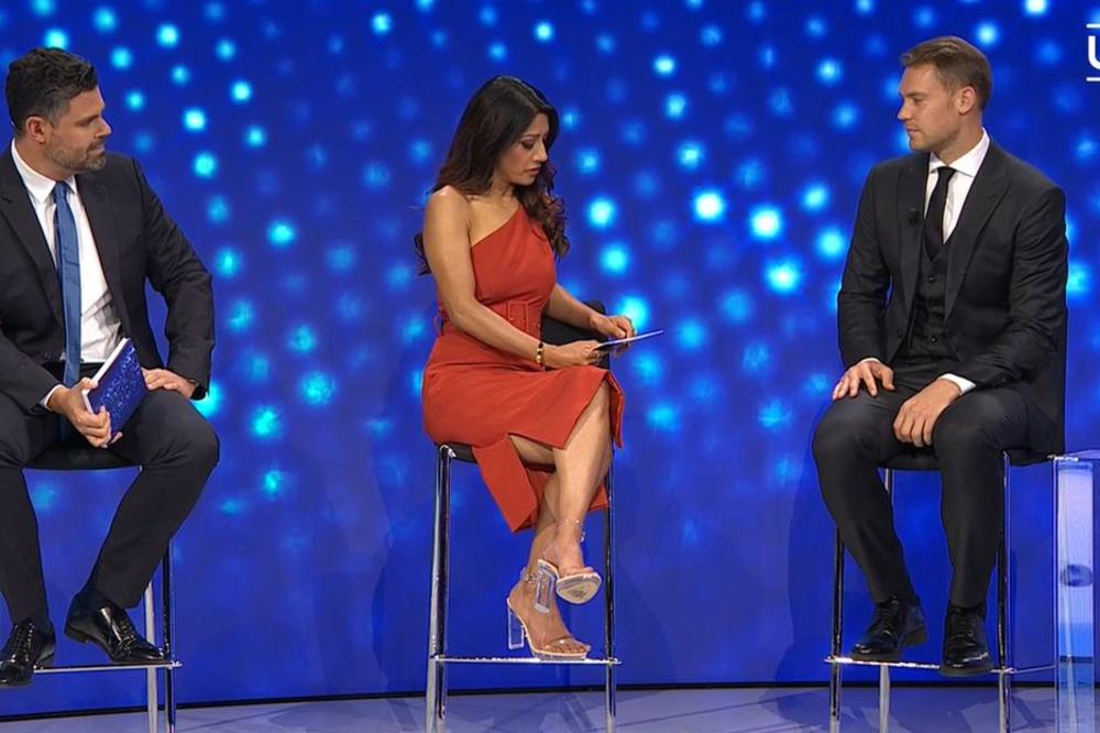 I ZBOG NJE SVAKE GODINE JEDVA ČEKAMO ŽREB ZA LIGU ŠAMPIONA: Crnokosa lepotica i ove godine nas je opčinila! (FOTO)