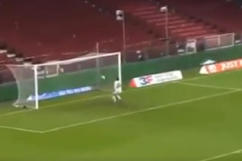 IMAMO NAJSMEŠNIJI GOL GODINE: Da postoji Puškaš za najbolji autogol, osvojio bi ga igrač Kopenhagena!