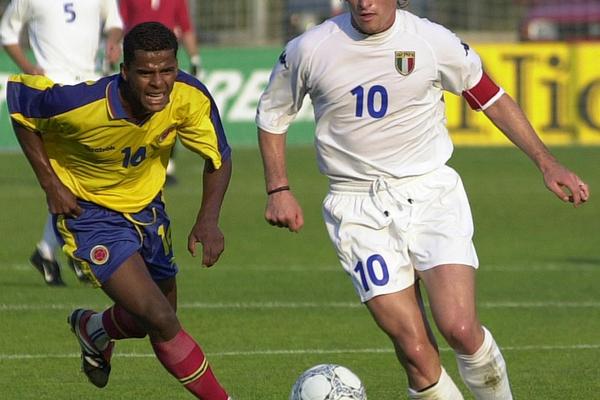 ITALIJA U SUZAMA, POGINUO BIVŠI FUDBALSKI REPREZENTATIVAC I IGRAČ MILANA: Tragična nesreća na putu A26! (VIDEO)