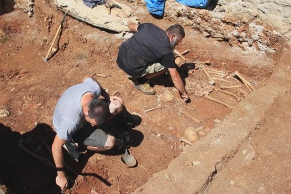 NEVEROVATNO OTKRIĆE U SAHARI: Areheolozi u Egiptu su pronašli nešto vredno svakog DIVLJENJA! (VIDEO)