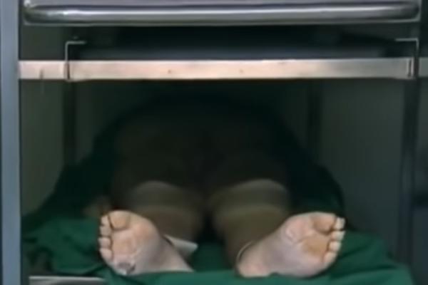 LJUDI IZ MRTVAČNICE DOŽIVELI ŠOK! Iz  iste stvari momak iz Hitne pomislio da je koleginica POLUDELA! JEZIVO